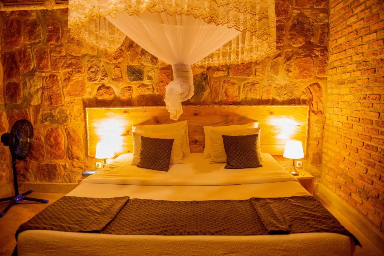 Akagera Transit Lodge Extérieur photo