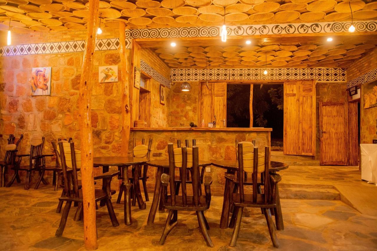 Akagera Transit Lodge Extérieur photo