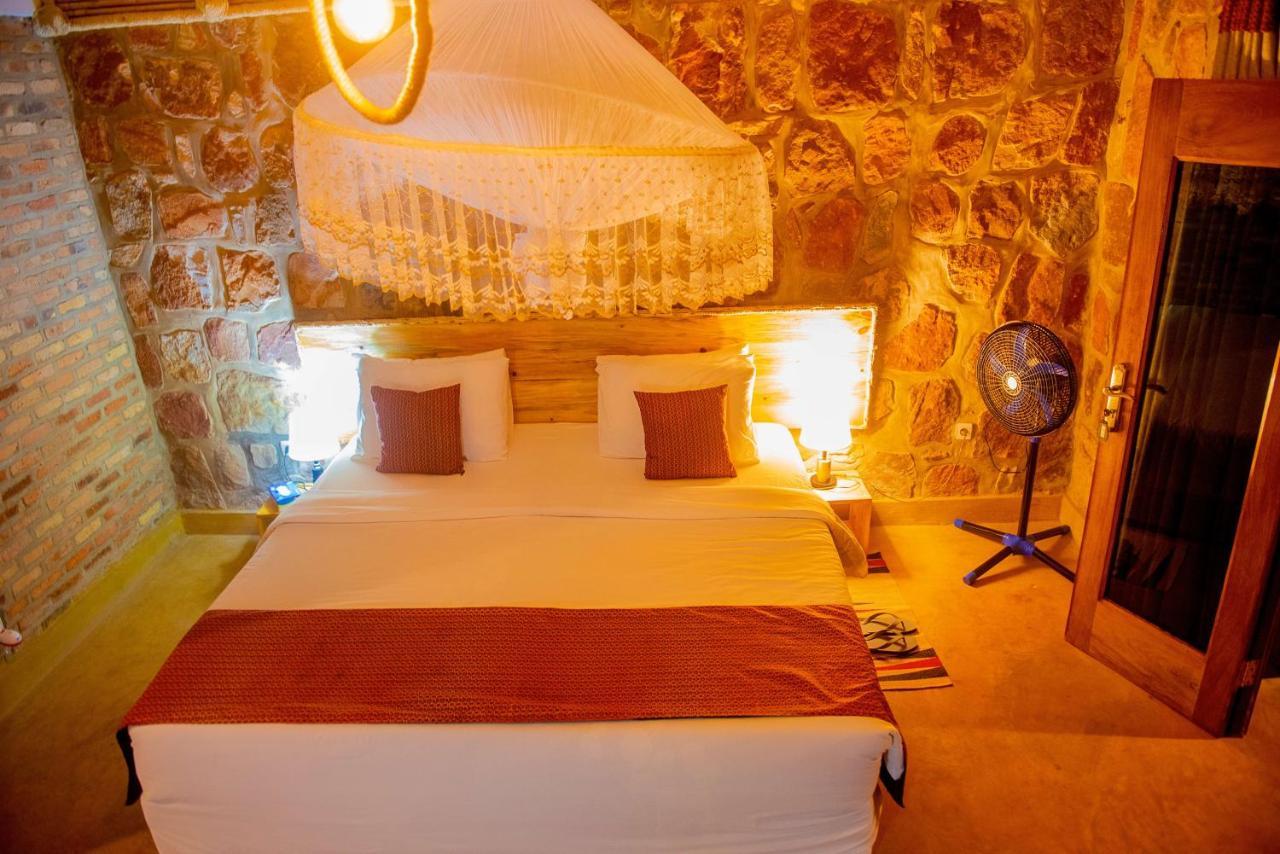 Akagera Transit Lodge Extérieur photo