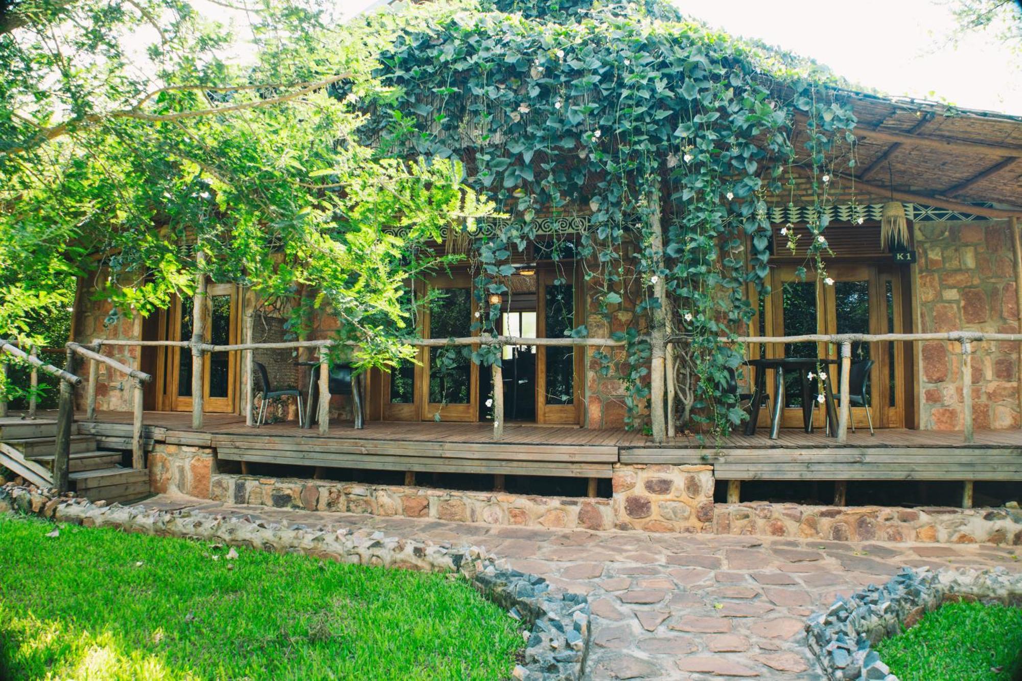 Akagera Transit Lodge Extérieur photo