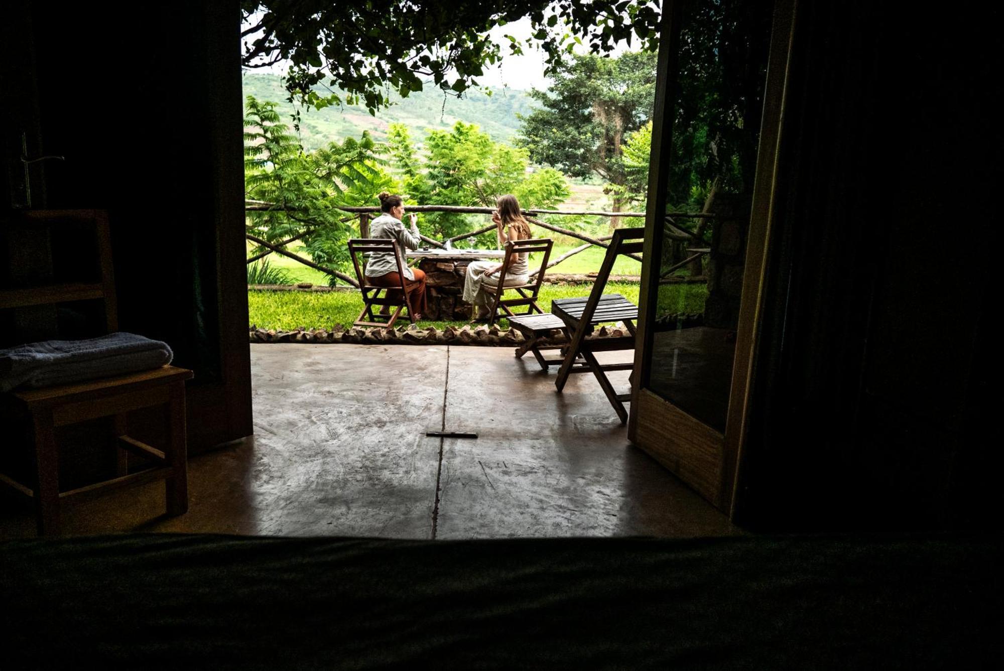 Akagera Transit Lodge Extérieur photo