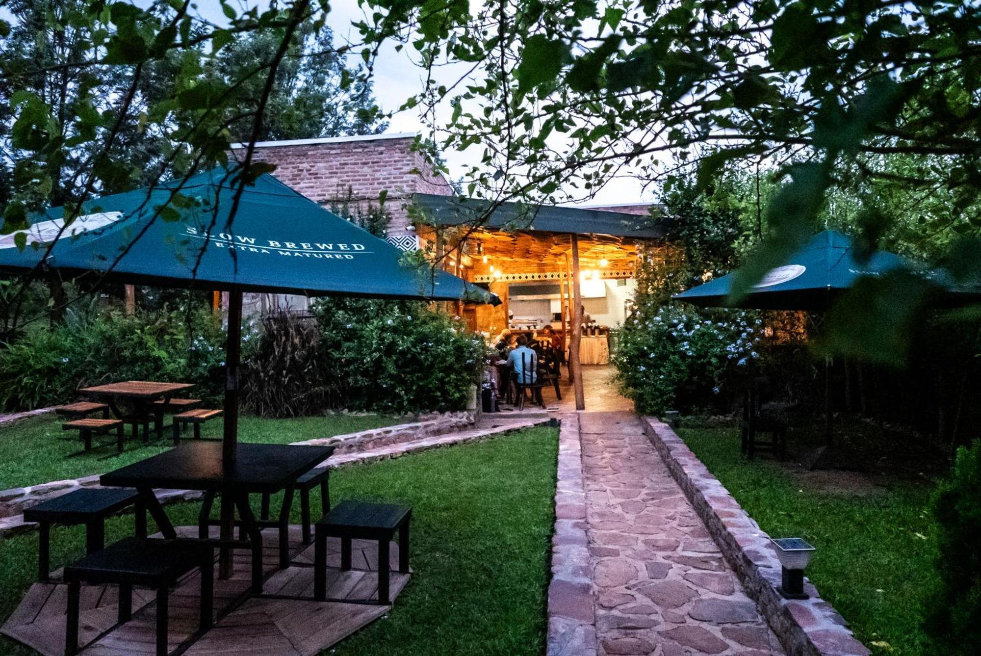 Akagera Transit Lodge Extérieur photo